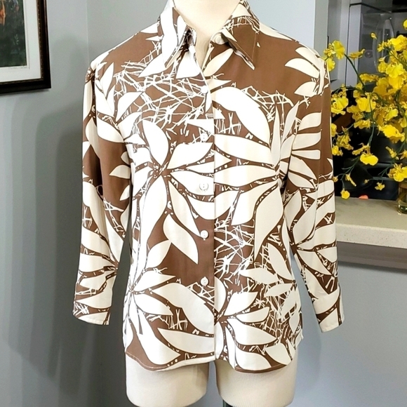BOBBY CHAN 70% SILK 30% cotton BLOUSE size large.  3/4 sleeves.  Cream and brown - Picture 1 of 10